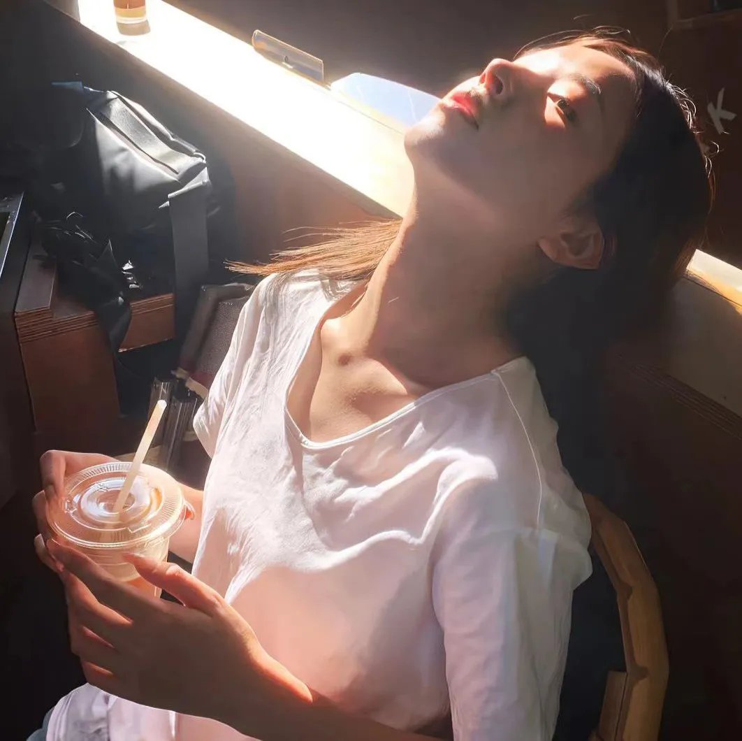 小泳者